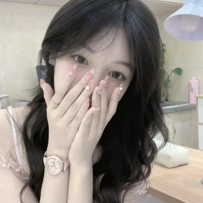 女跳水队员